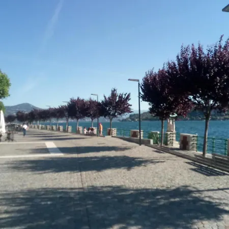 Il Castello Nyaraló Nebbiuno