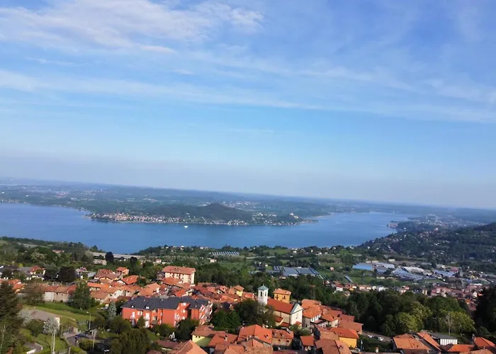 Casa de Férias Il Castello Nebbiuno